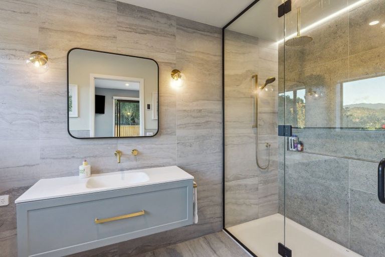 Photo of property in 34 Ohau Gravels Way, Ohau, Levin, 5570