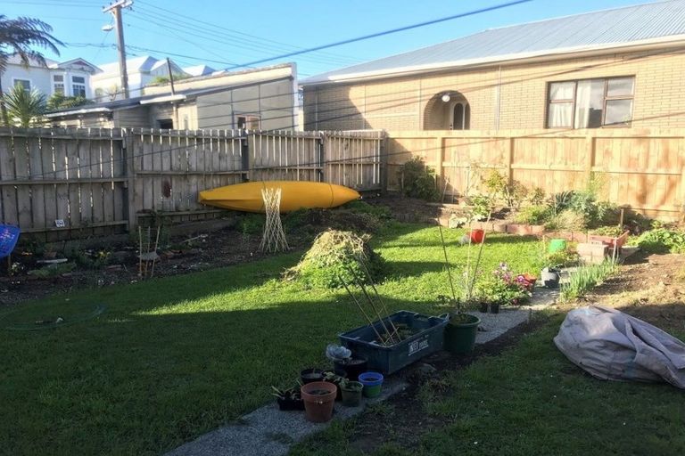 Photo of property in 253 Rintoul Street, Berhampore, Wellington, 6023