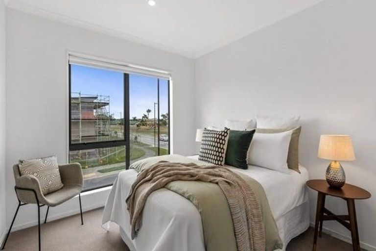 Photo of property in 69 Pepene Avenue, Takanini, 2112