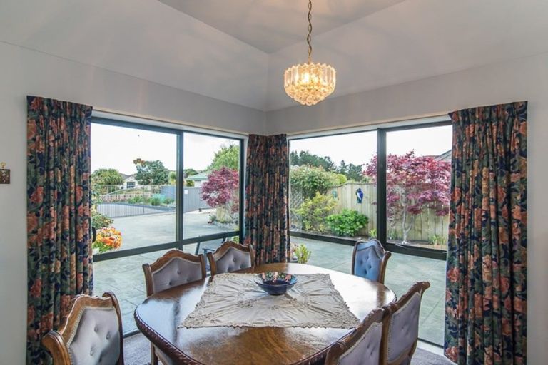 Photo of property in 20 Harry Shaw Way, Raumati South, Paraparaumu, 5032