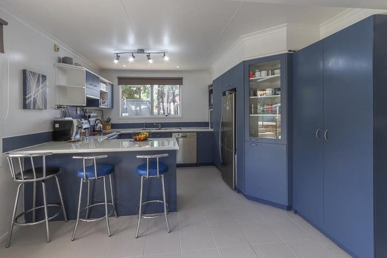 Photo of property in 14 Luke Place, Fairy Springs, Rotorua, 3015