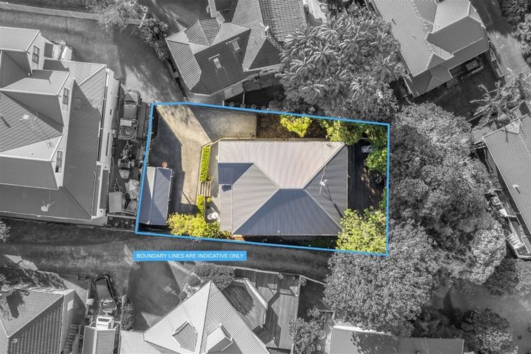 Photo of property in 17b Rodney Road, Northcote Point, Auckland, 0627