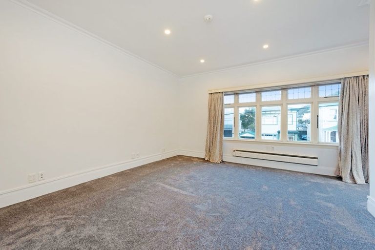 Photo of property in 8 Park Street, Thorndon, Wellington, 6011