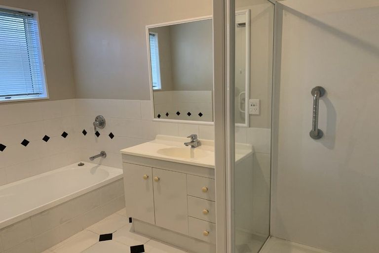 Photo of property in 5 Angel Way, Stanmore Bay, Whangaparaoa, 0932