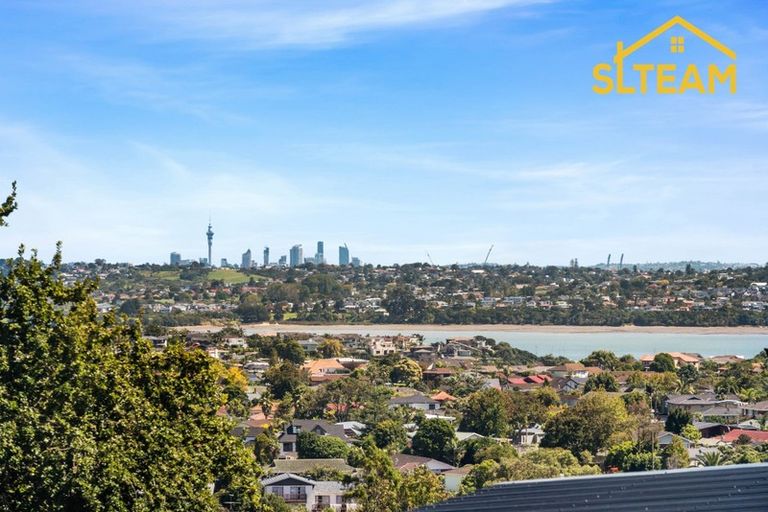 Photo of property in 8 Etherege Place, Howick, Auckland, 2014