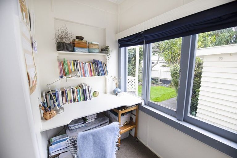 Photo of property in 27 Carnell Street, Napier South, Napier, 4110