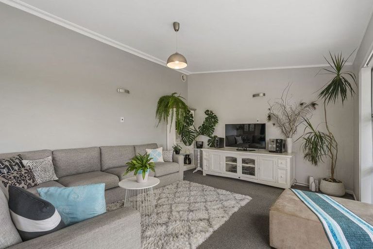 Photo of property in 63 Dunn Road, Ruawai, 0592