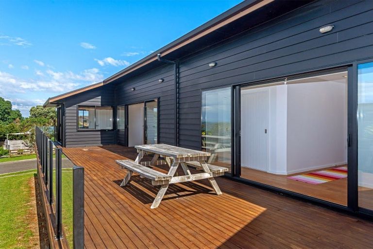 Photo of property in 13 Sandy Cove, Wainui, Gisborne, 4010
