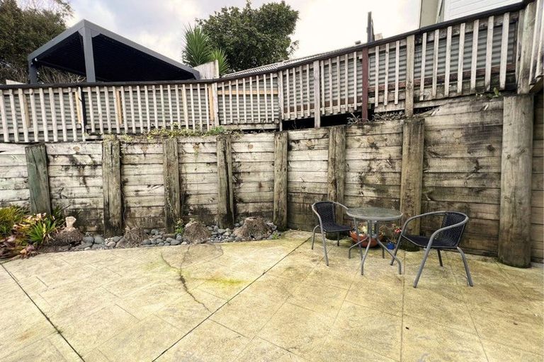 Photo of property in 151c Colwill Road, Massey, Auckland, 0614