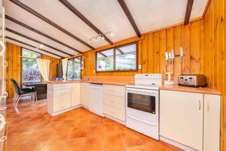 Photo of property in 57 Norana Road, Timberlea, Upper Hutt, 5018