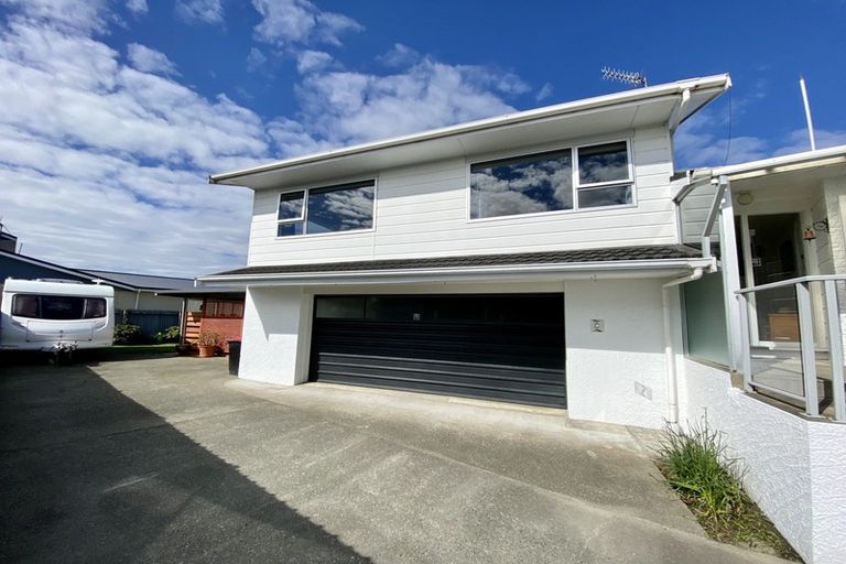 Photo of property in 32 Kildare Drive, Waikiwi, Invercargill, 9810