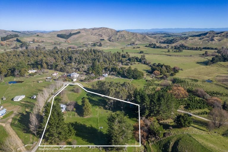 Photo of property in 48 Kenderdine Road, Elsthorpe, Otane, 4277