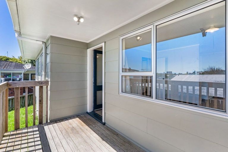 Photo of property in 1/8 Corunna Road, Milford, Auckland, 0620