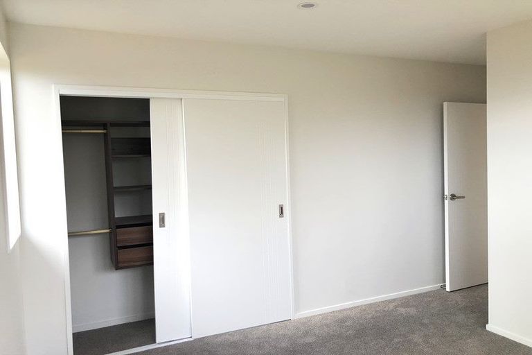 Photo of property in 5 Creswell Lane, Papakura, 2110