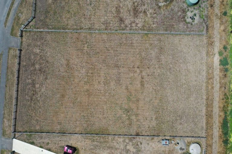 Photo of property in 10 Roma Way, Waitarere, 5510