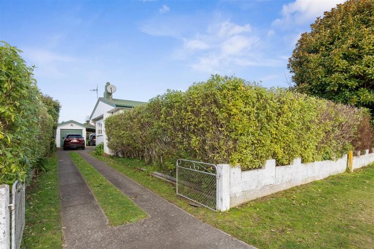 Photo of property in 15 Glenfield Road, Owhata, Rotorua, 3010