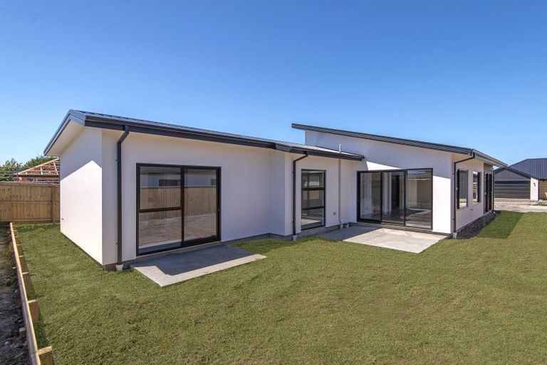 Photo of property in 5 Pipipi Lane, Halswell, Christchurch, 8025