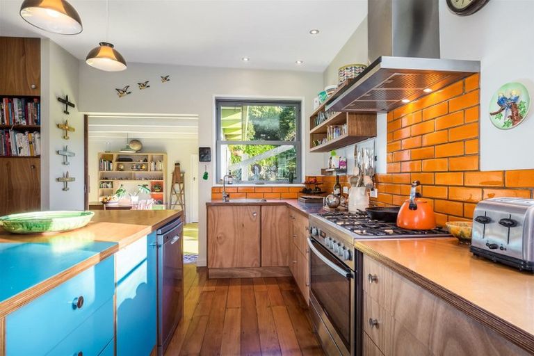 Photo of property in 40 Ocean Road, Paekakariki, 5034