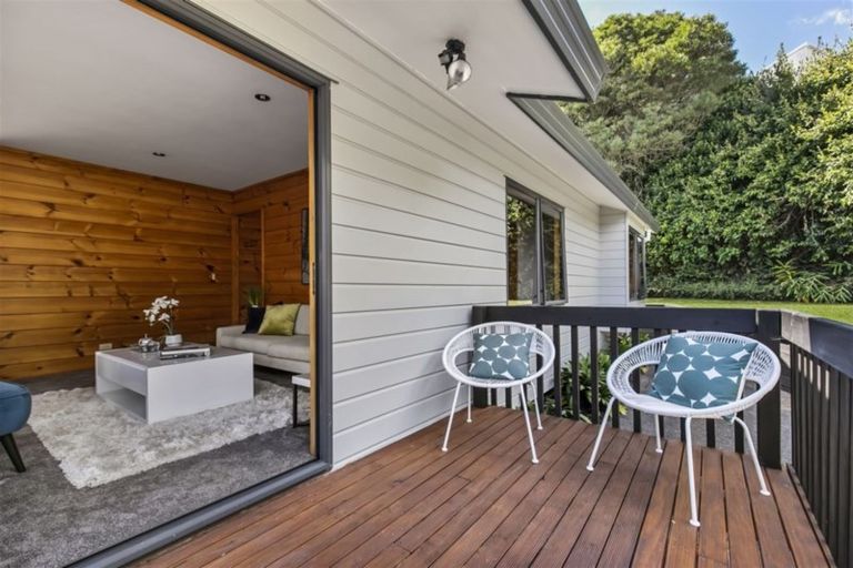 Photo of property in 39 Catalina Crescent, Forrest Hill, Auckland, 0620