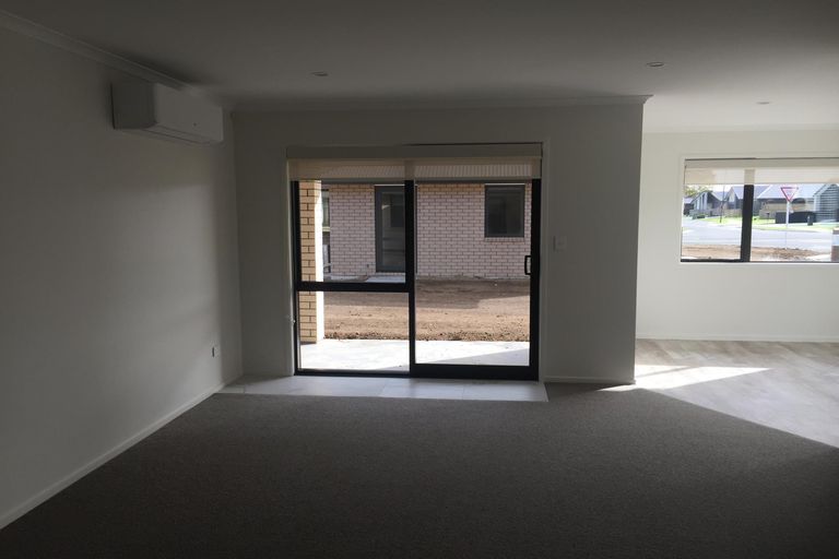 Photo of property in 18 Ruru Street, Cambridge, 3434