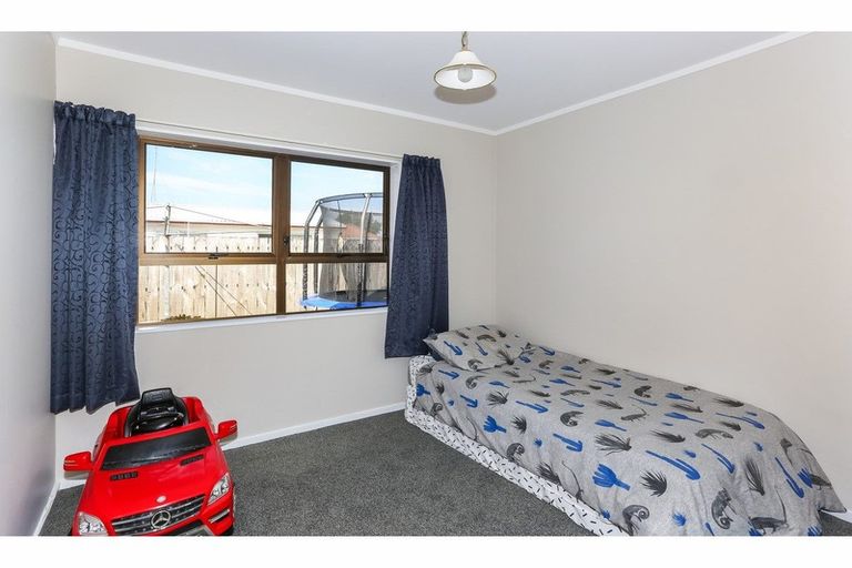 Photo of property in 3/10 King Edward Avenue, Papakura, 2110