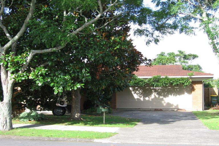 Photo of property in 6 Trust Place, Sunnyhills, Auckland, 2010