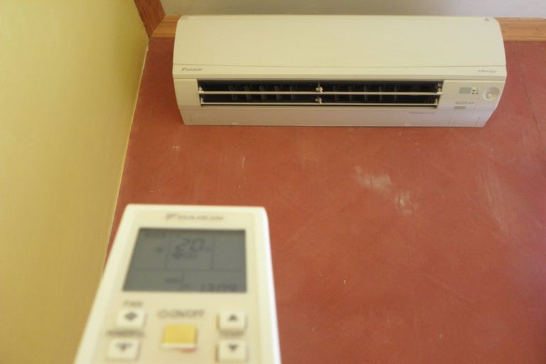 Photo of property in 2 Hobson Place, Takaro, Palmerston North, 4412