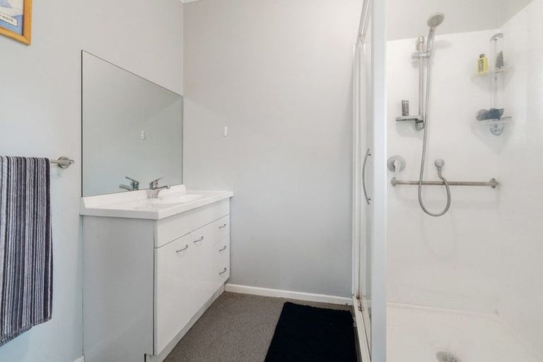 Photo of property in 1/38 Gills Avenue, Papakura, 2110