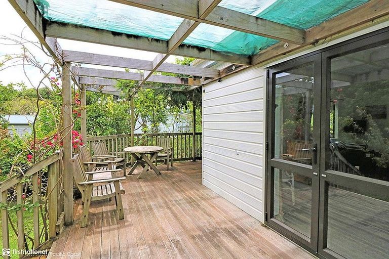 Photo of property in 10 Stingray Crescent, Whiritoa, Whangamata, 3691