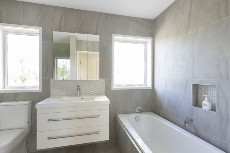 Photo of property in 61 Lawrence Road, Mangawhai, 0573