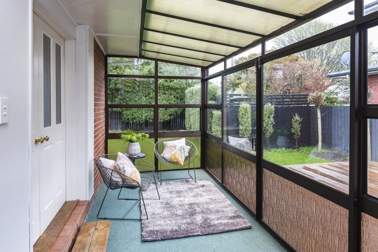 Photo of property in 1/1 Greers Road, Ilam, Christchurch, 8041