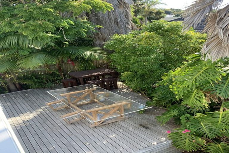 Photo of property in 2/14 Finchley Road, Torbay, Auckland, 0630