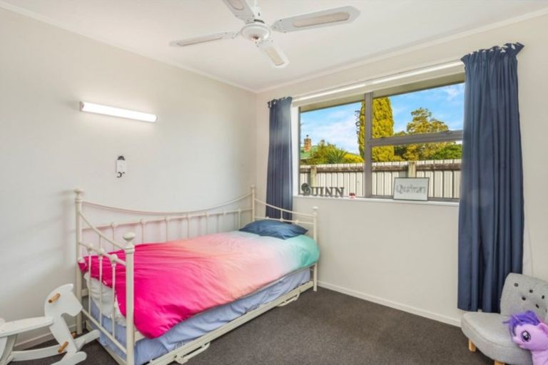 Photo of property in 5a Warwick Avenue, St Andrews, Hamilton, 3200