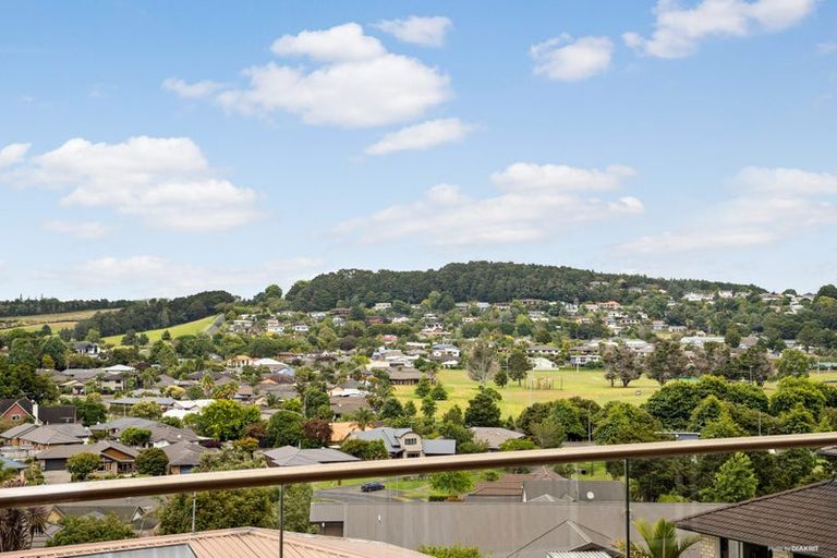 Photo of property in 14 Valley Heights Lane, Pukekohe, 2120