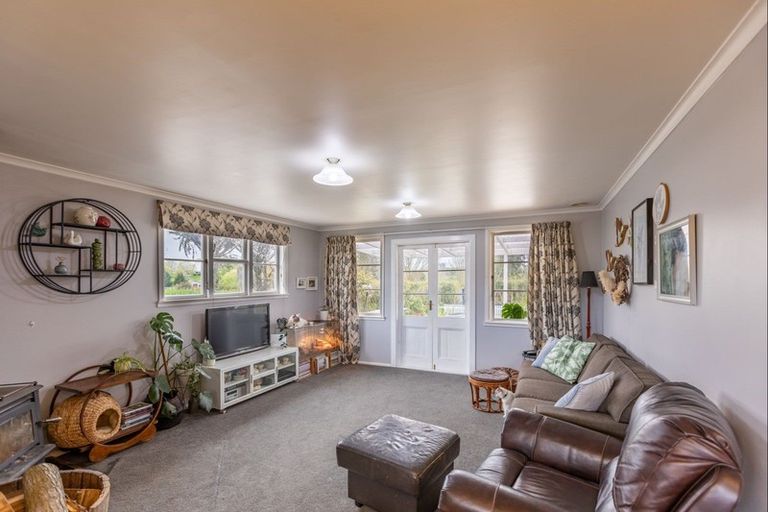 Photo of property in 314 White Road, Waipawa, Otane, 4277