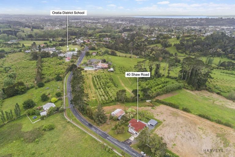 Photo of property in 40 Shaw Road, Oratia, Auckland, 0604