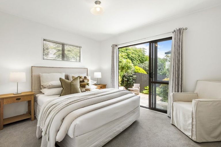 Photo of property in 1/12 Corunna Road, Milford, Auckland, 0620