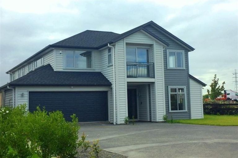 Photo of property in 31 Pickaberry Avenue, Karaka, Papakura, 2113