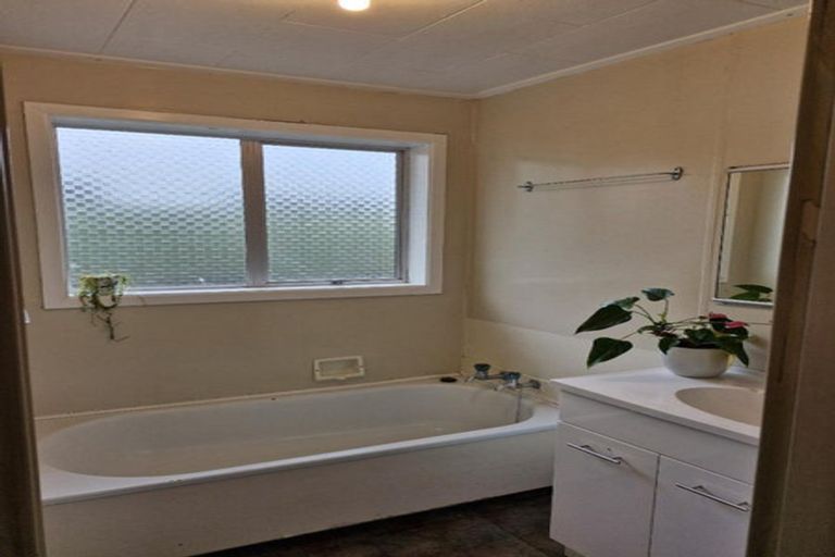 Photo of property in 1/194 Powderham Street, New Plymouth, 4310