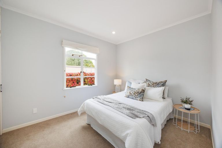 Photo of property in 215a Victoria Avenue, Hokowhitu, Palmerston North, 4410