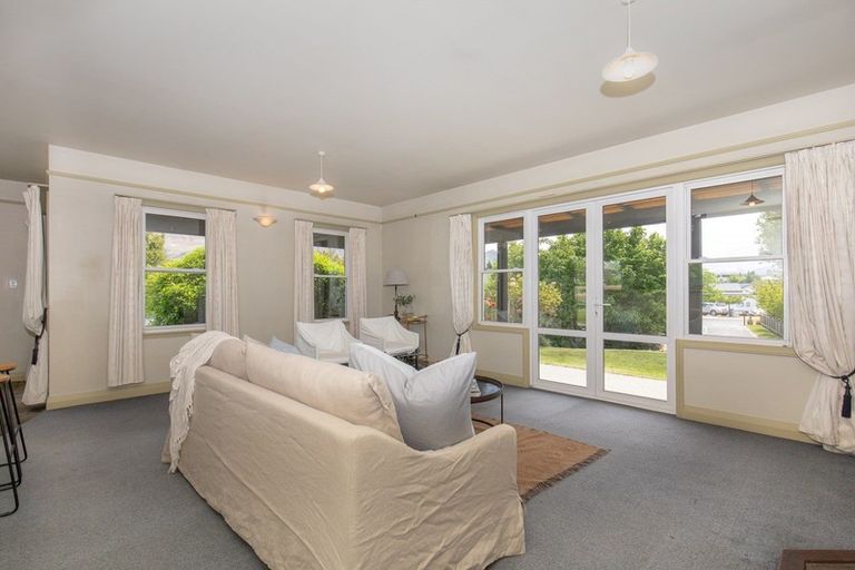 Photo of property in 10 Mercury Place, Wanaka, 9305