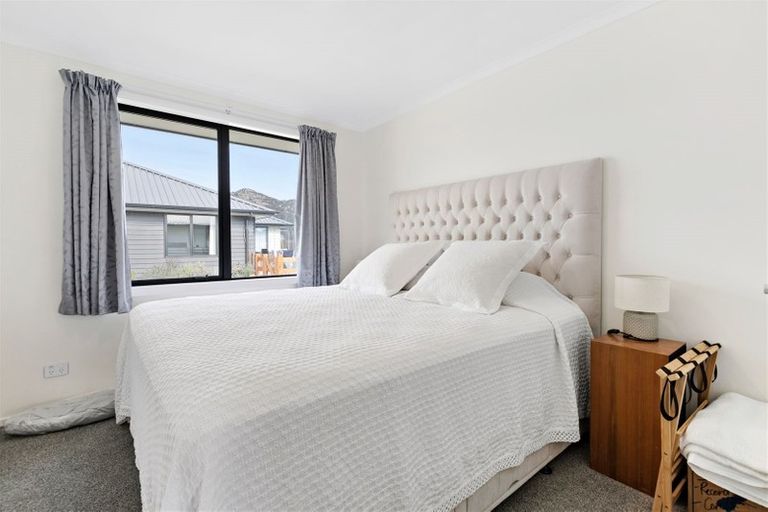 Photo of property in 12 Hebbard Court, Albert Town, Wanaka, 9305