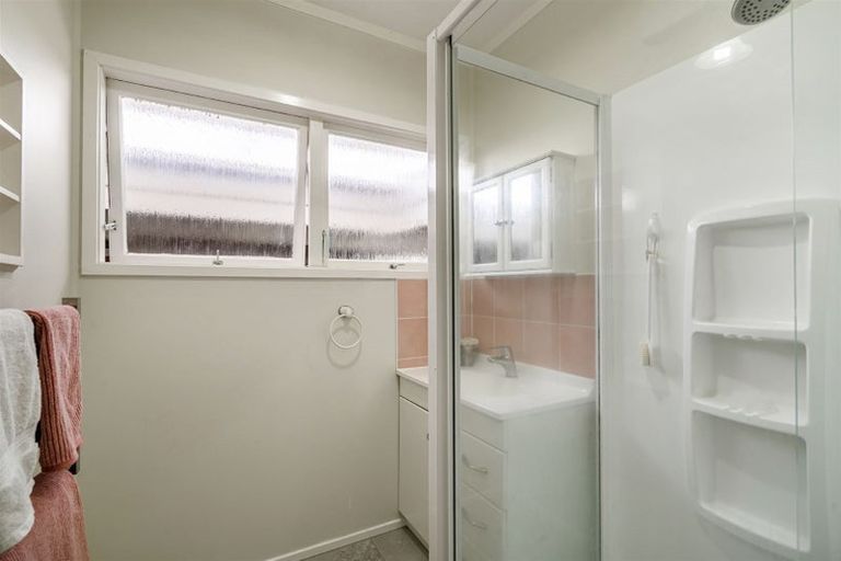 Photo of property in 1/4 Waterloo Road, Milford, Auckland, 0620