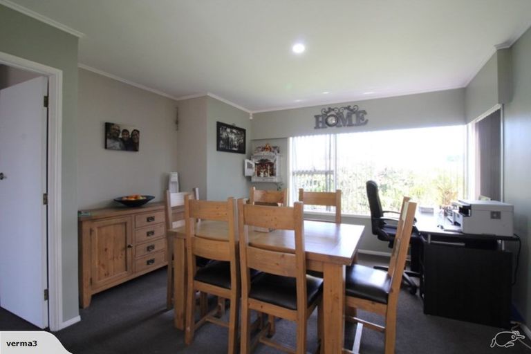 Photo of property in 9 Tatua Place, Conifer Grove, Takanini, 2112
