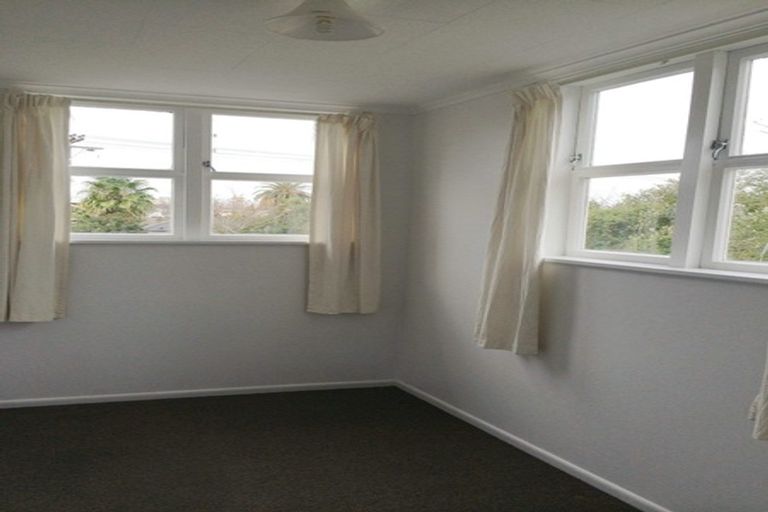 Photo of property in 2 Nield Road, Manurewa, Auckland, 2102