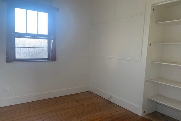 Photo of property in 38 Peel Street, Westport, 7825