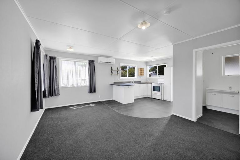 Photo of property in 64 Ketemarae Road, Normanby, Hawera, 4614