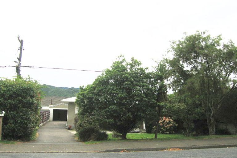 Photo of property in 9 Hillside Drive, Maoribank, Upper Hutt, 5018