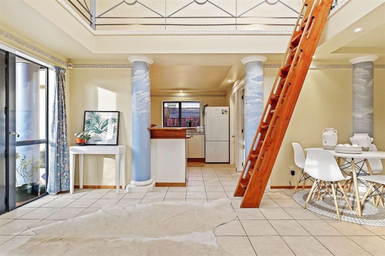 Photo of property in 1/30 Lees Road, Strowan, Christchurch, 8052