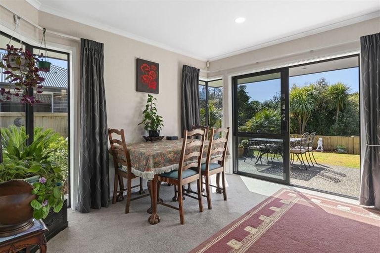 Photo of property in 142 Oteki Park Drive, Welcome Bay, Tauranga, 3112